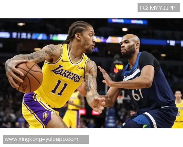 拉拉维亚反讽湖人队友的疯狂反应究竟是谁引发的热议与关注