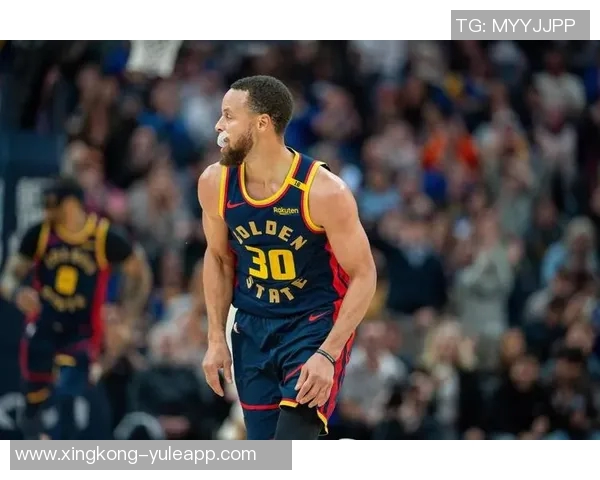 科尔透露库里缺席训练但与队友共同观看比赛录像积极参与备战