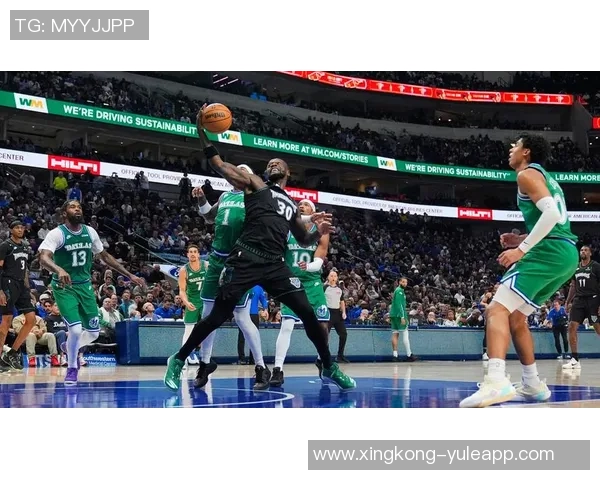 兰德尔全场最高29分表现抢眼第二节独得16分助力球队胜利 兰德尔全场最高29分表现抢眼第二节独得16分助力球队胜利