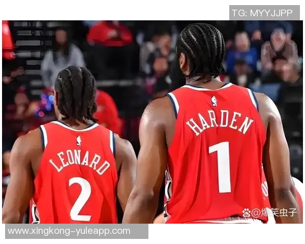 快船半场落后绿军8分小卡表现平平科林斯和怀特联手发力助球队争胜 快船半场落后绿军8分小卡表现平平科林斯和怀特联手发力助球队争胜