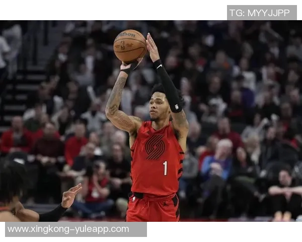 安芬尼西蒙斯半场表现惊艳8中6三分5中3独揽16分助球队领先 安芬尼西蒙斯半场表现惊艳8中6三分5中3独揽16分助球队领先