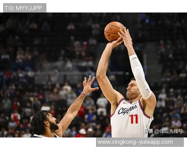 科林斯赞保罗投篮精准如常继续展现球场指挥官风范